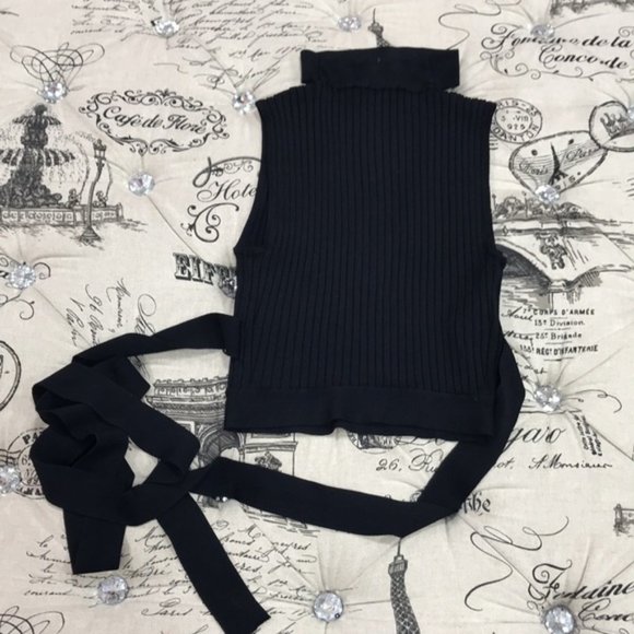 BCBGMAXAZRIA Hana Mock Neck Crop Top - Picture 6 of 7